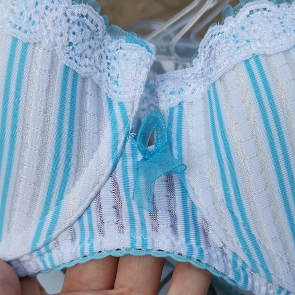 Rene Rofe Convertible White & Blue Bra - Picture 7 of 13